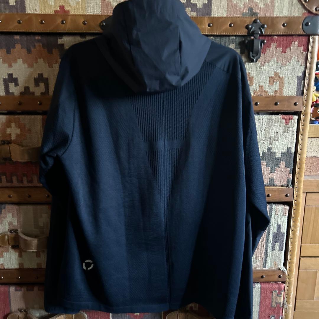 DESCENTE デサント フード付きジャケット ネイビー サイズO