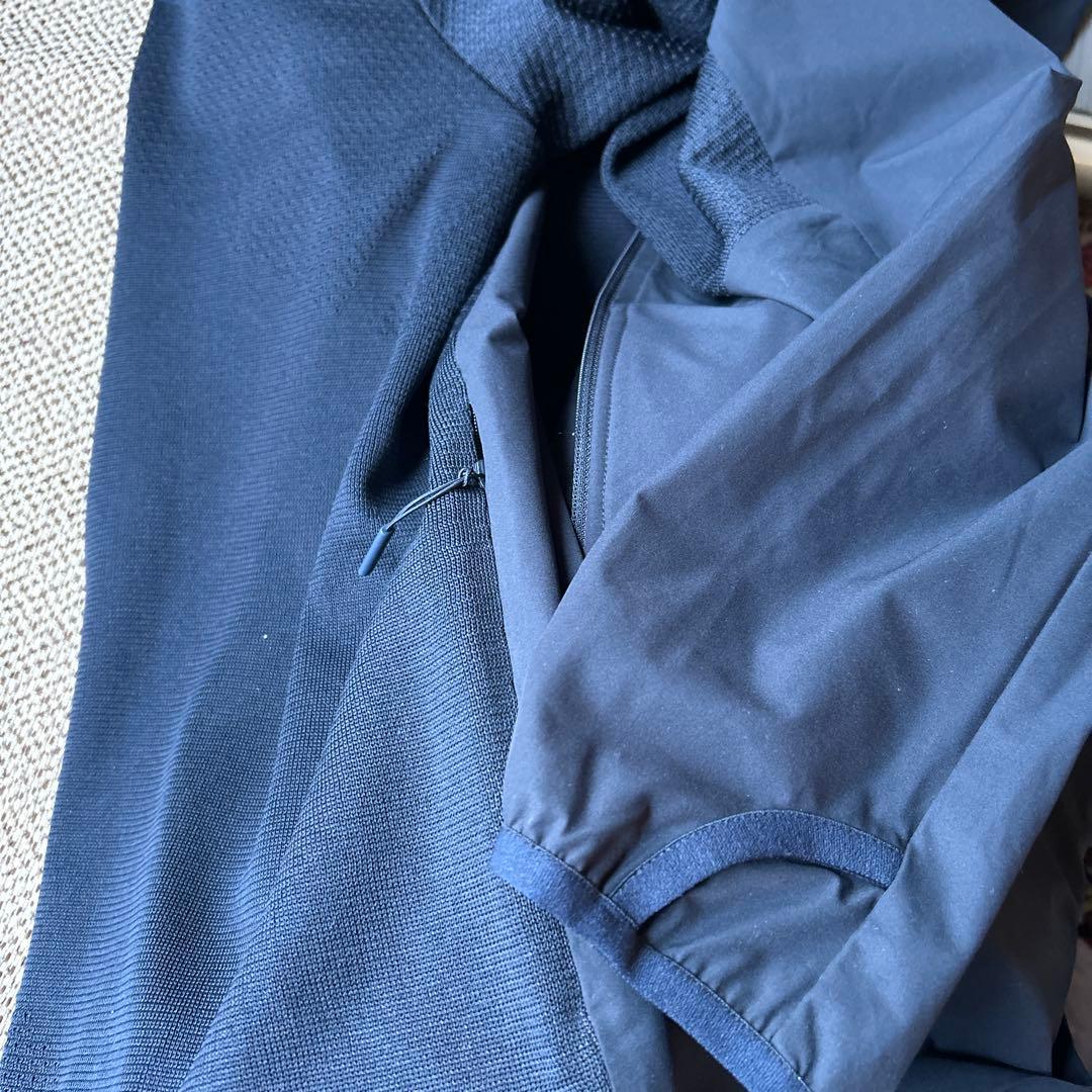 DESCENTE デサント フード付きジャケット ネイビー サイズO