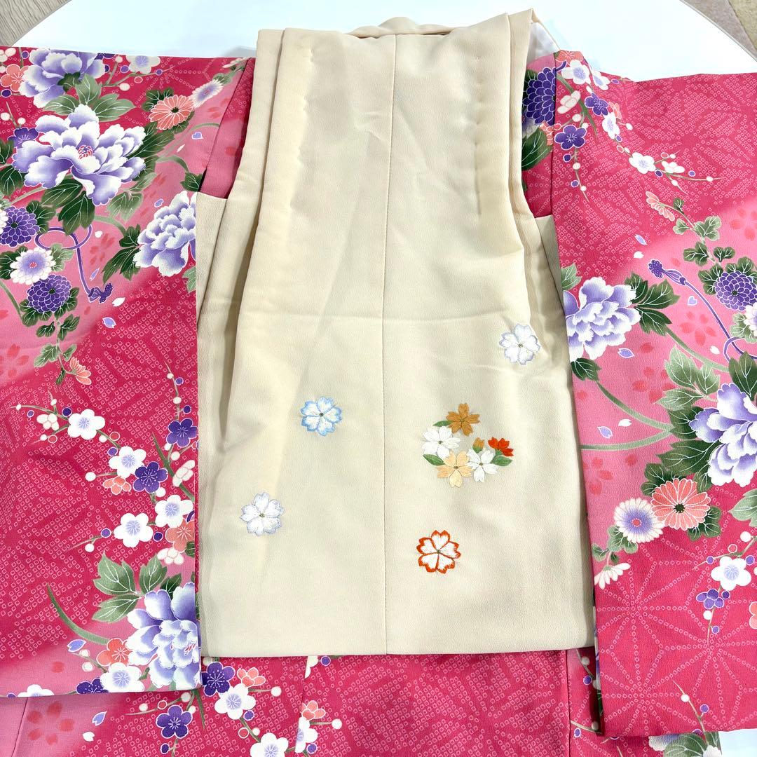 ピンク 花柄刺繍 被布 着物 長襦袢半衿付き 3歳 七五三