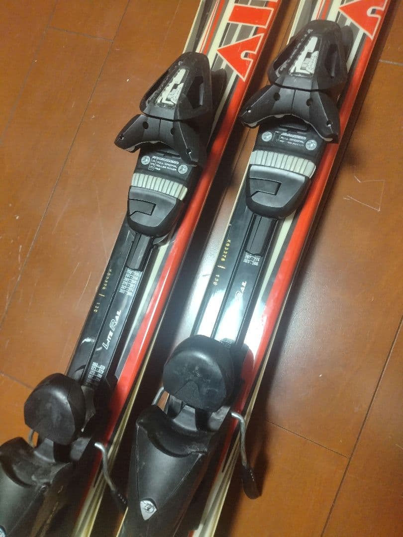 【ミッドスキー☆】130cm　AIR WALKスキー板　送料無料！