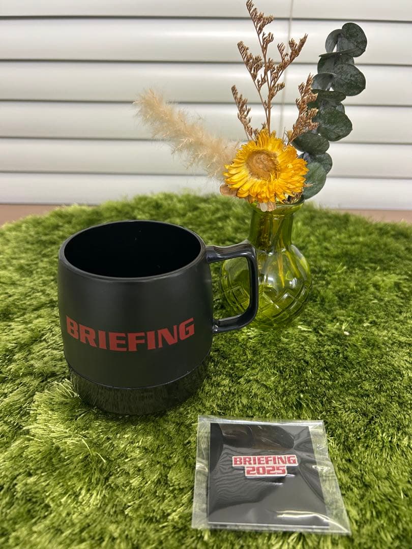 BRIEFING ノベルティセット コップ バッチ ケース バンダナ 充電