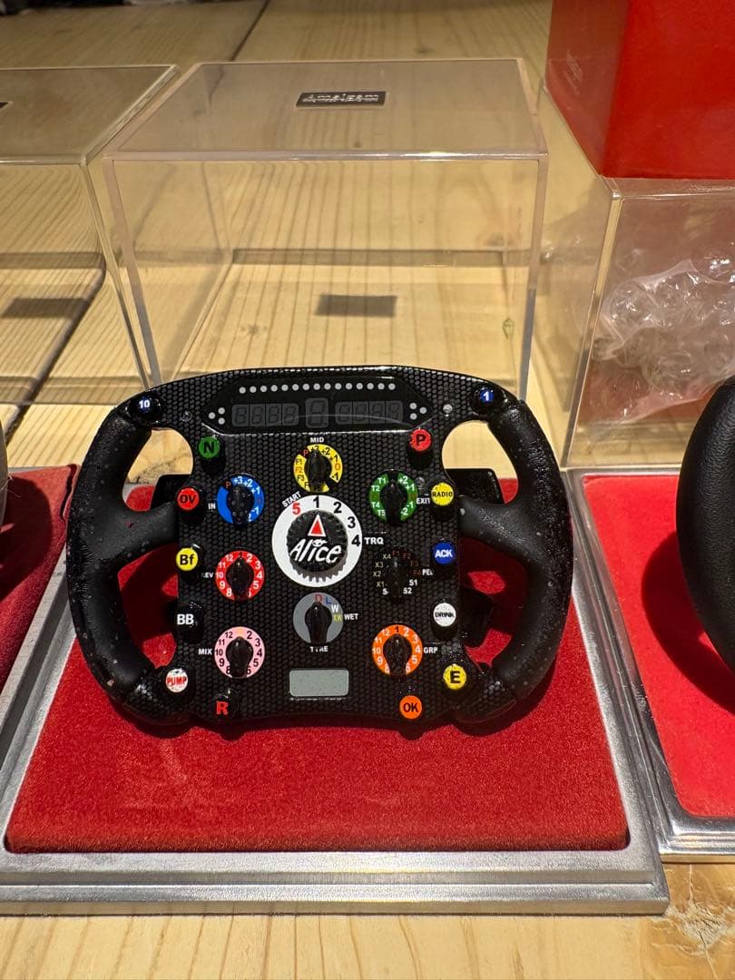 アマルガム1/4フェラーリF1ステアリング　7個セット