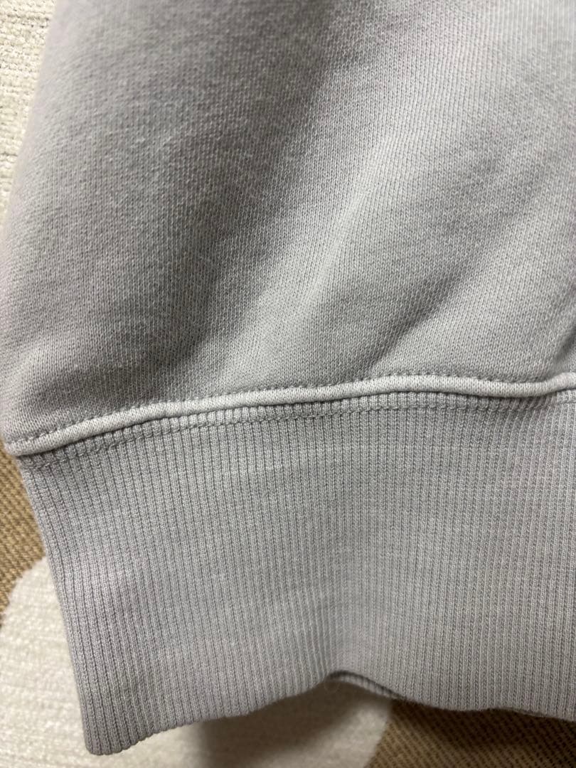 平井大　LOCALS ONLY グレー スウェットシャツ