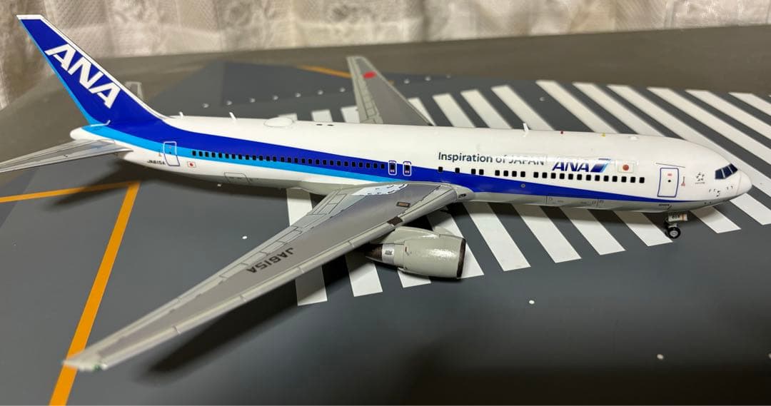 1/200 ANA B767-381ER JA615A完成品
