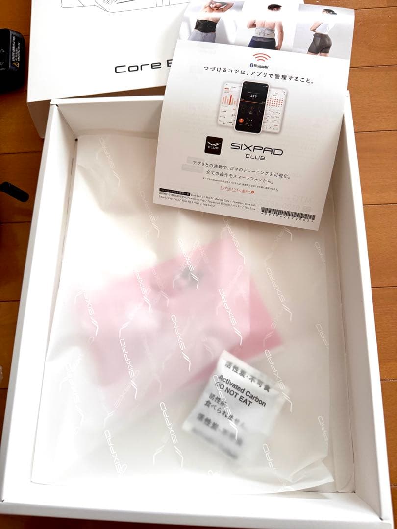 美品 シックスパッド コアベルト2 S Core Belt2 箱・MTG