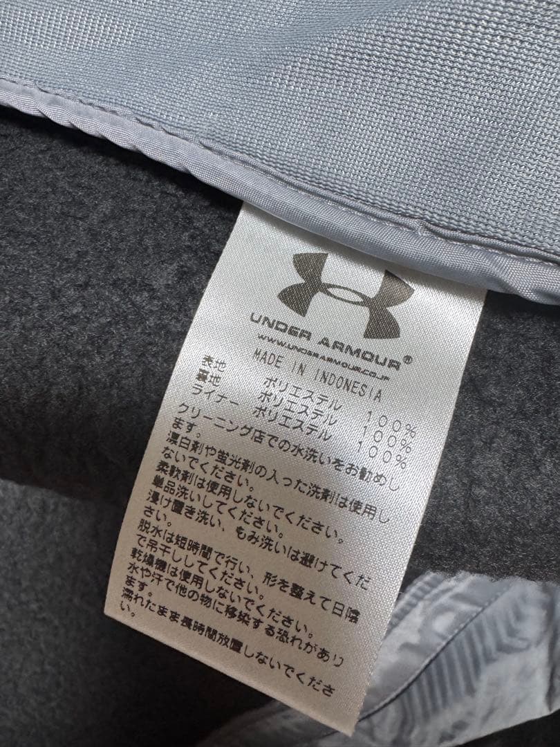 アンダーアーマー　スキーウェア上下セット　Ｍ　Under Armour