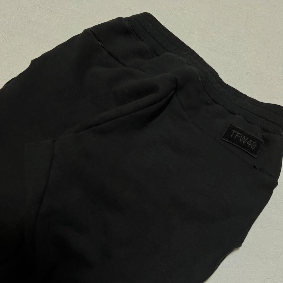 美品 TFW49 スリムスウェットパンツ 3 黒 T071920005 ゴルフ