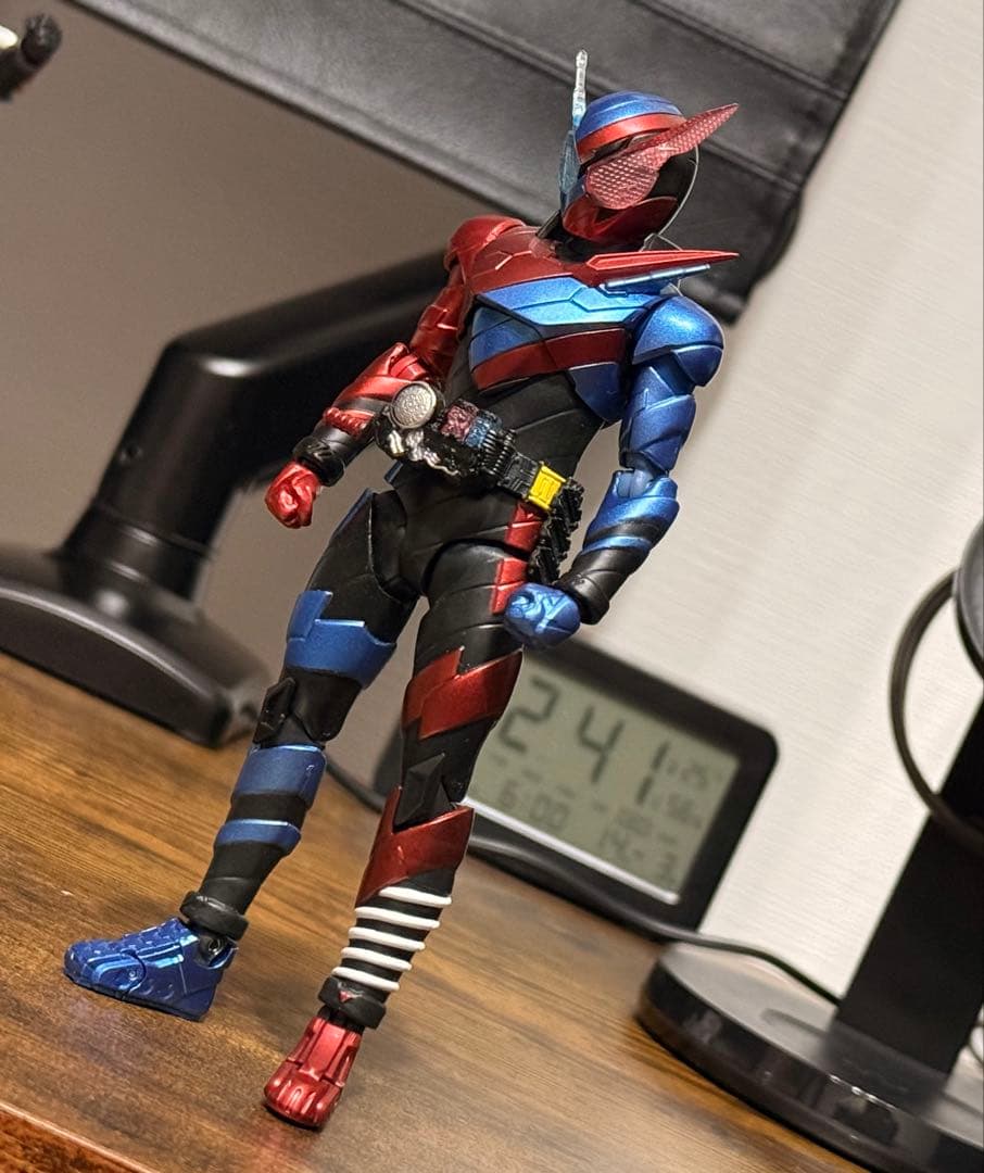 S.H.Figuarts 仮面ライダービルド 仮面ライダークローズ