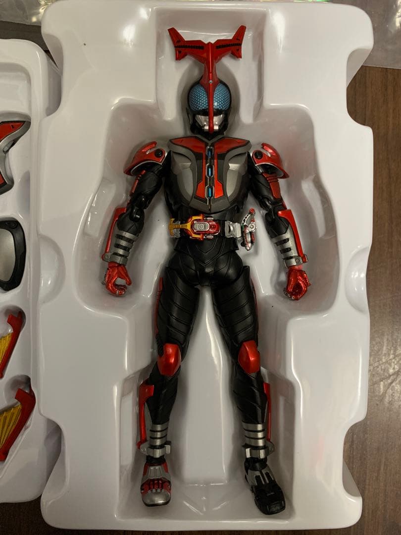 S.H.フィギュアーツ 真骨彫製法 真骨彫 仮面ライダーカブト ハイパーフォーム