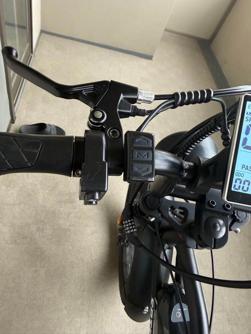 ファットバイク　電動アシスト自転車