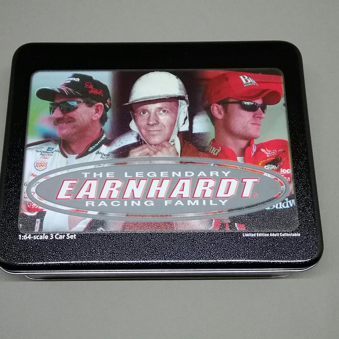 ミニカー　NASCAR Earnhardt Racing Family