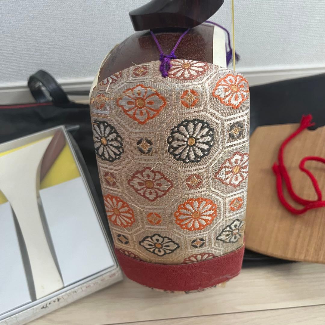 ✨【高級】三味線 中棹 紅木 丸打ち胴 付属品多数　 バチ　レザーケース付属✨
