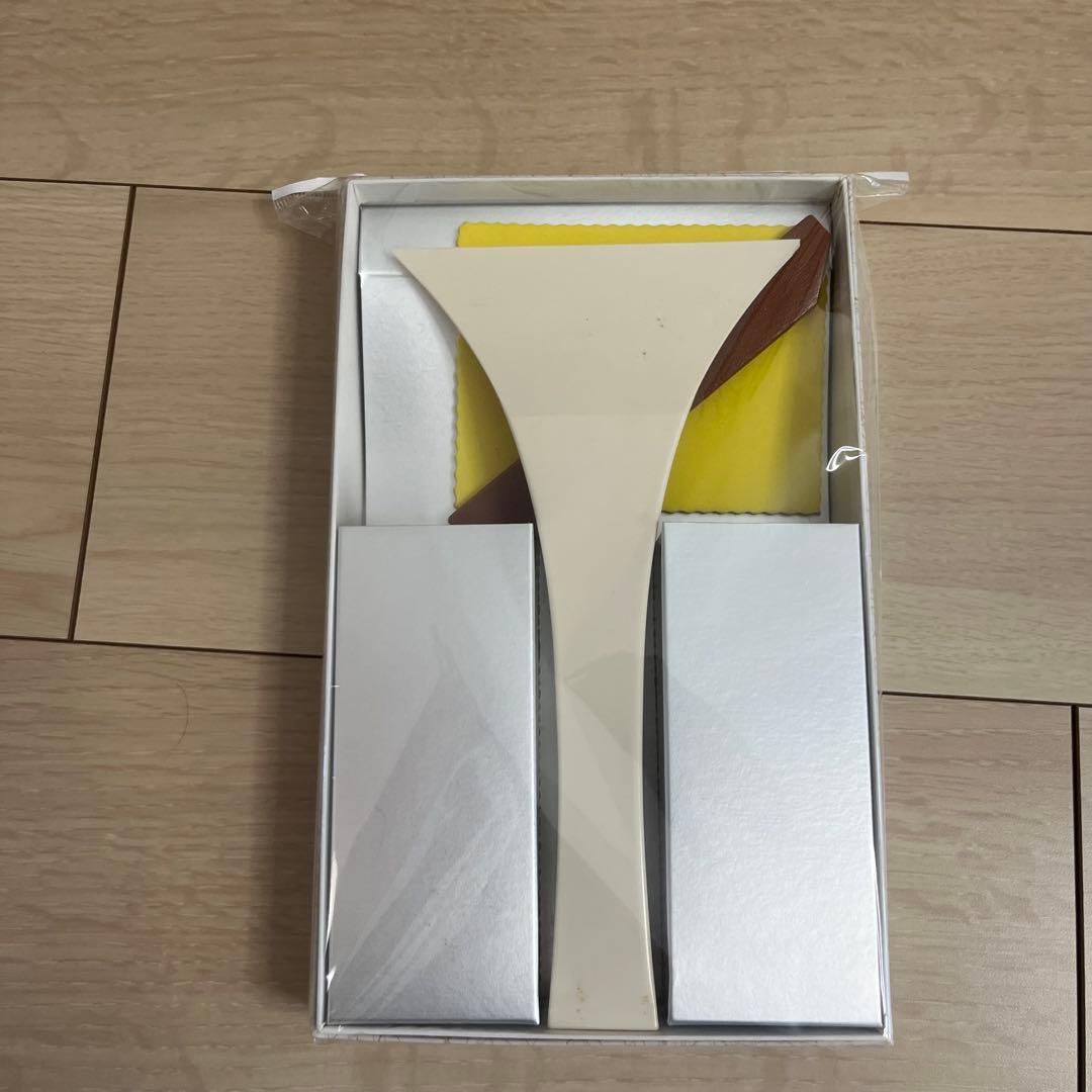✨【高級】三味線 中棹 紅木 丸打ち胴 付属品多数　 バチ　レザーケース付属✨