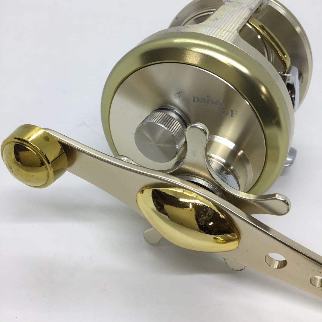 ダイワ　ミリオネアCV-Z250F(中古品)