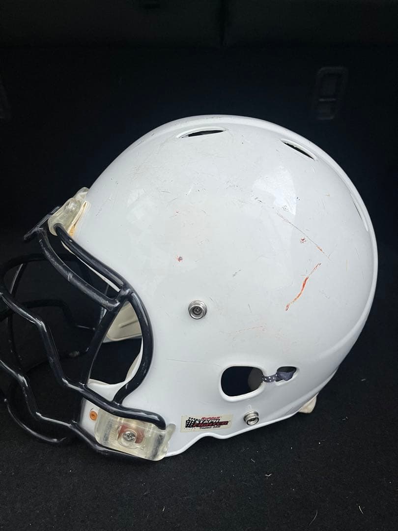 Riddell revolutionアメリカンフットボールヘルメット