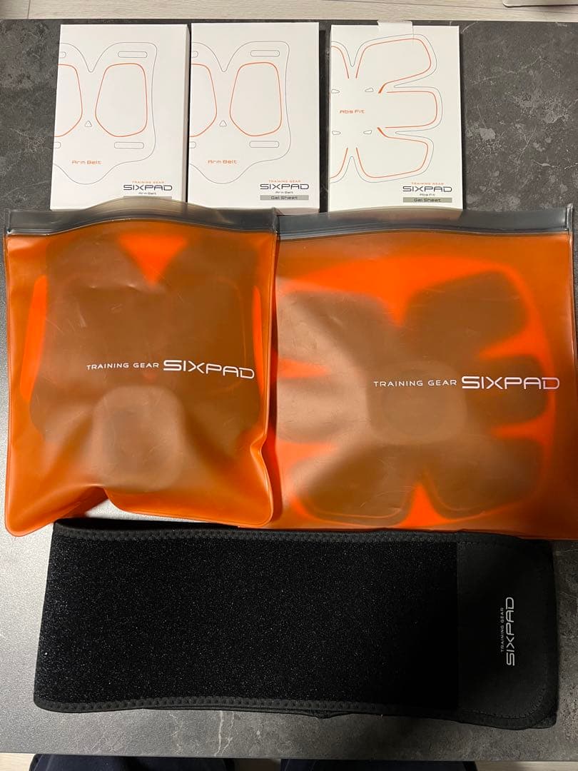 SIXPAD BODY REVOLUTION EMSトレーニングデバイス