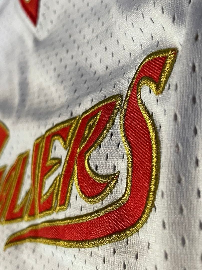 NBAユニフォーム Cleveland Cavs LeBron James