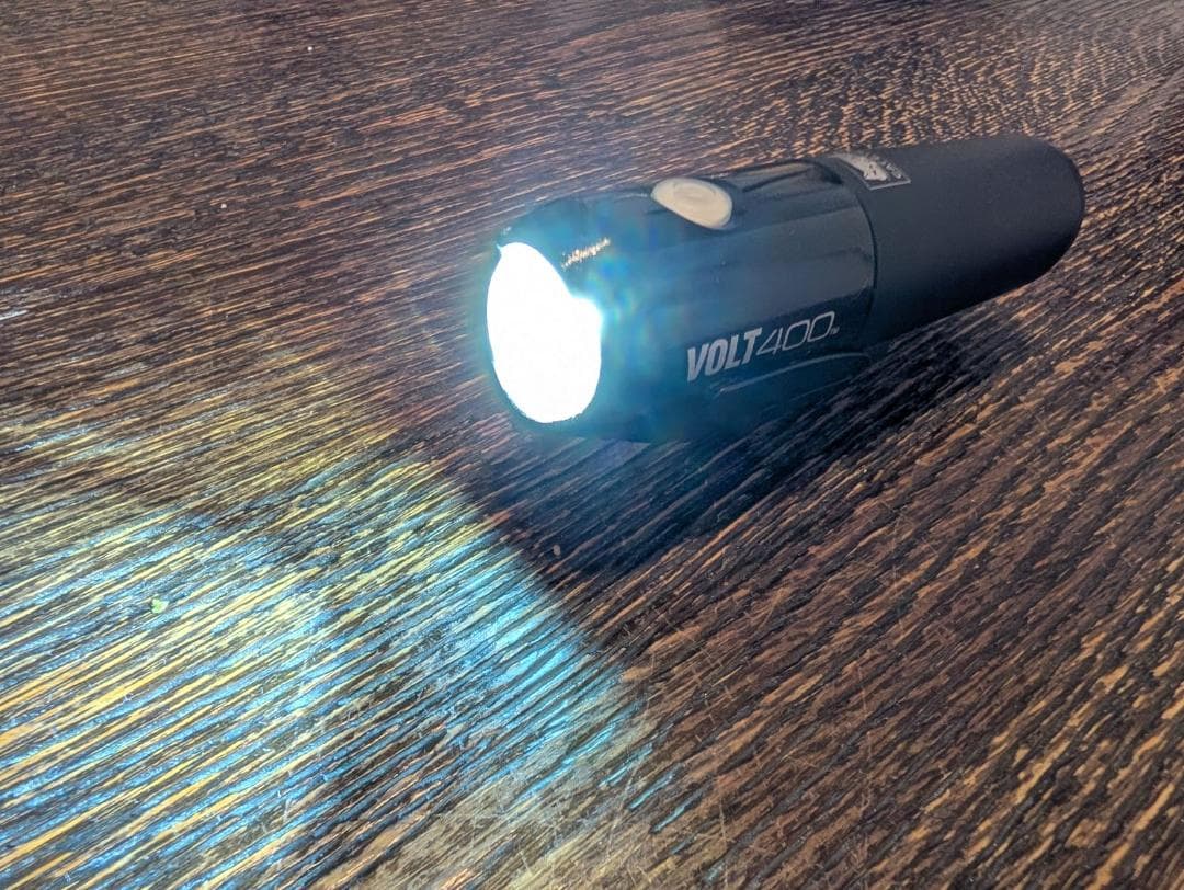 CATEYE VOLT400 充電式LEDライト 400ルーメン＋レックマウント