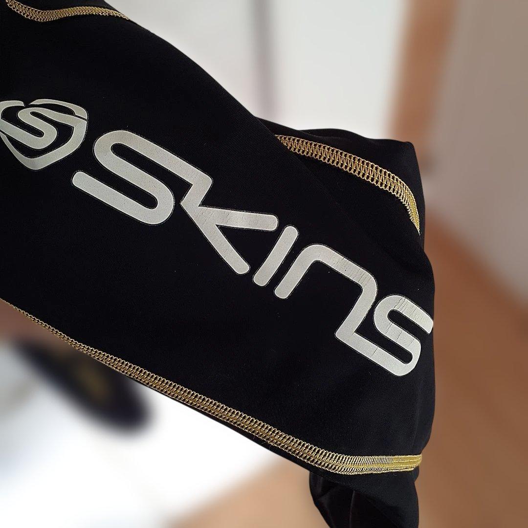 Skins 自転車用ビブタイツ ブラック メンズ　M 試着のみ保管品