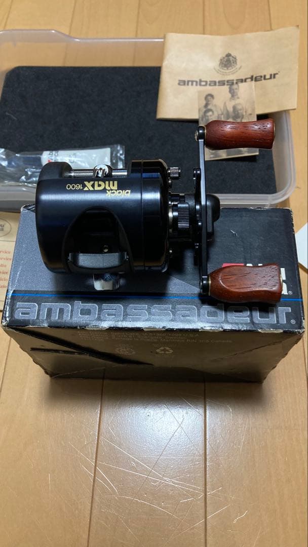 アブ　Black Max 1600C アブ　ハンドルウッドカスタム　未使用
