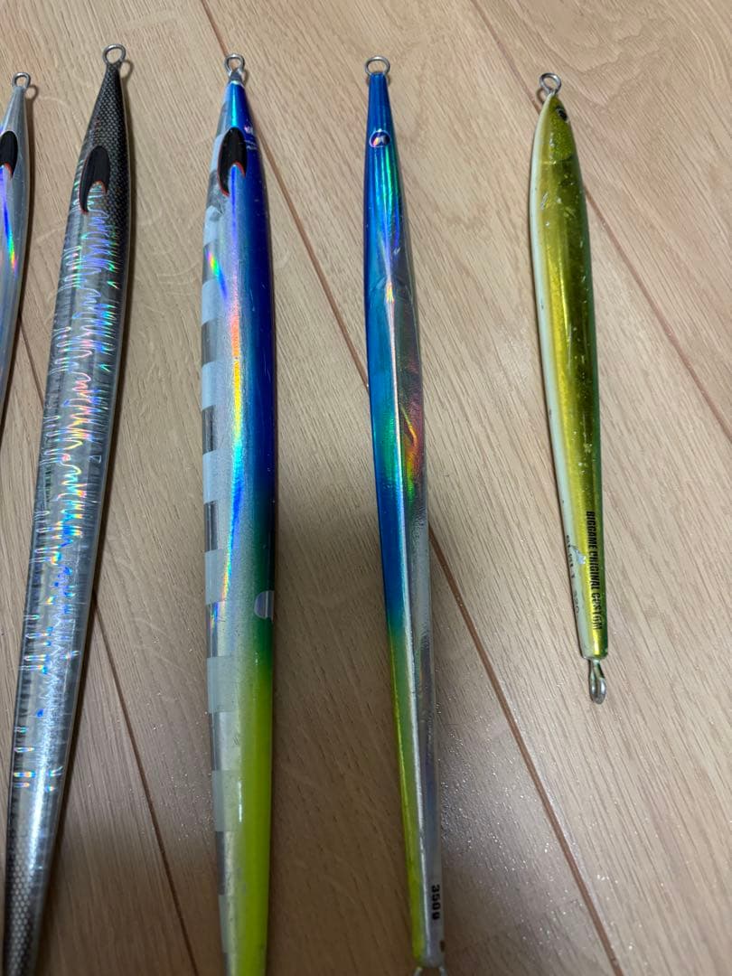 スキルロング、エスナル、ペギー、フランク