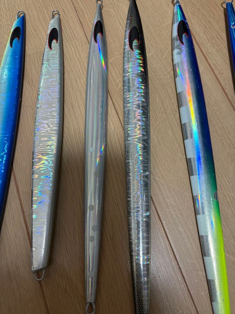 スキルロング、エスナル、ペギー、フランク