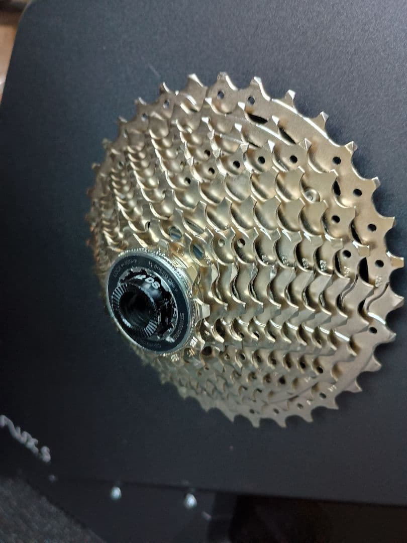 Tacx FLUX S ローラー台 1ヶ月無料券付き