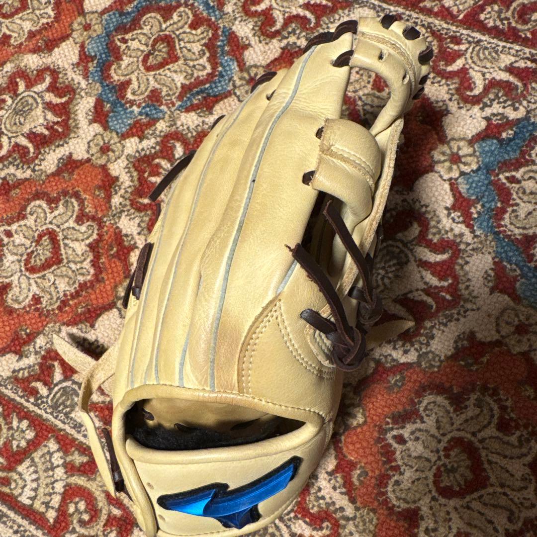 Mizuno Wild Drive 軟式グローブ アイボリー