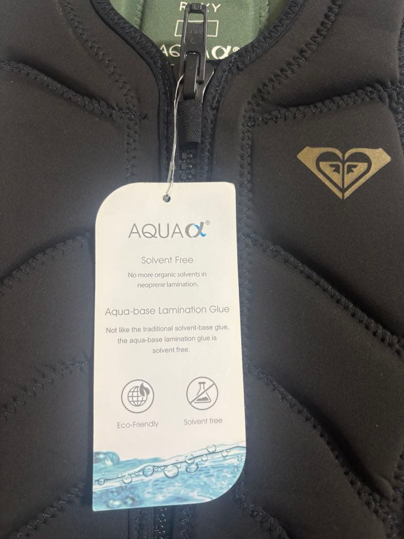 ロキシーROXY ノースリーブウェットスーツベストAQUAα Sサイズ