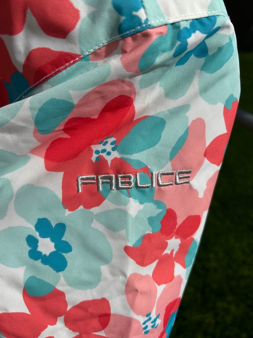 FABLICE スノーウェア上下セット130 &手袋&スノーブーツ付き