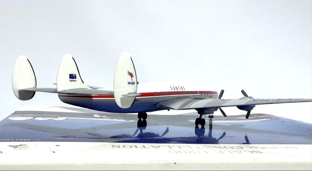 hogan 1/200 スーパーコンステレーション カンタス航空