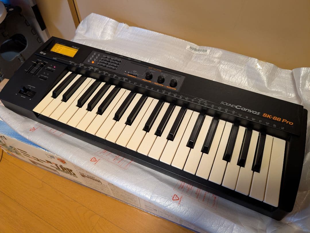 Roland SK-88 Pro シンセサイザー