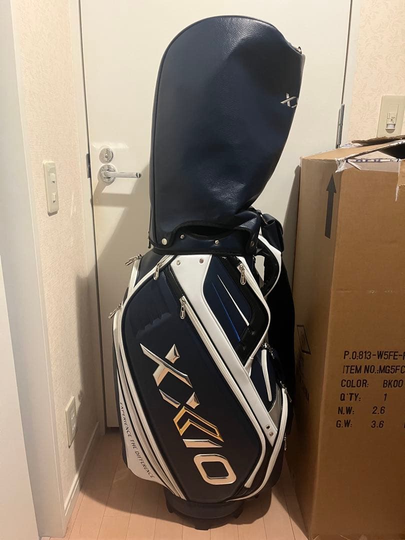 ゼクシオ（XXIO） メンズキャディバッグ レプリカ GGC-X157 2024