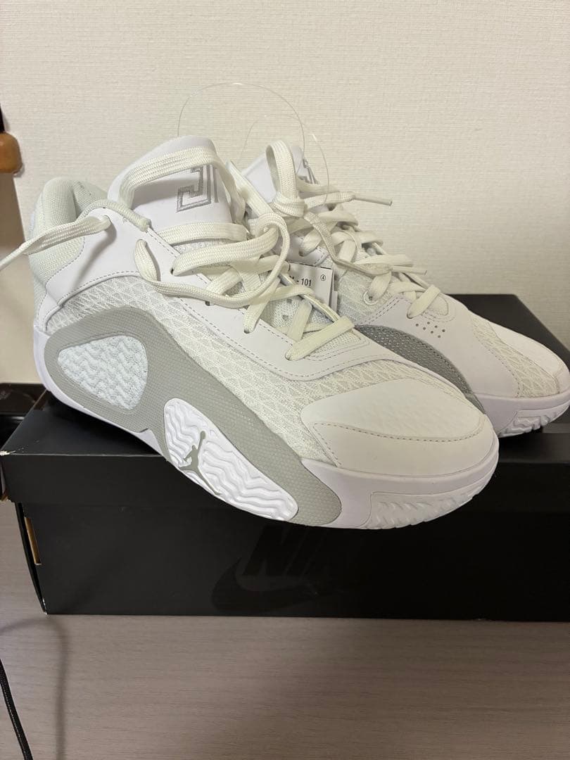 NIKE テイタム2 新品　バッシュ