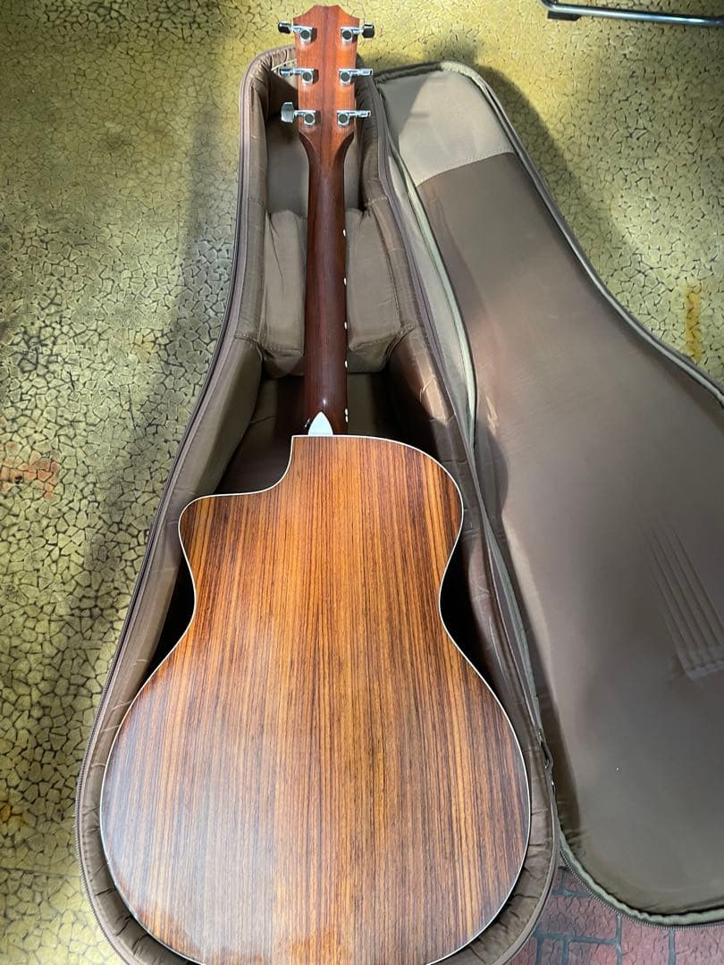 Taylor 214ce アコースティックギター専用ソフトケース付き