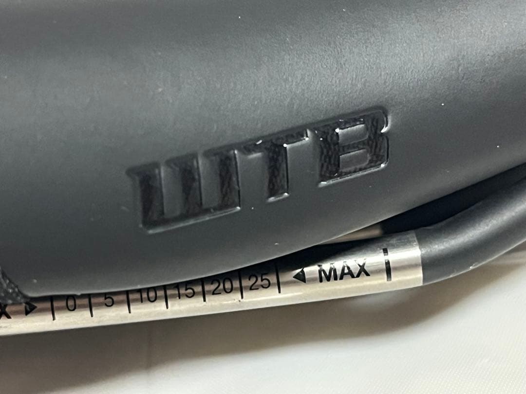 ★美品 WTB SILVERADO チタンレール 142 ブラック
