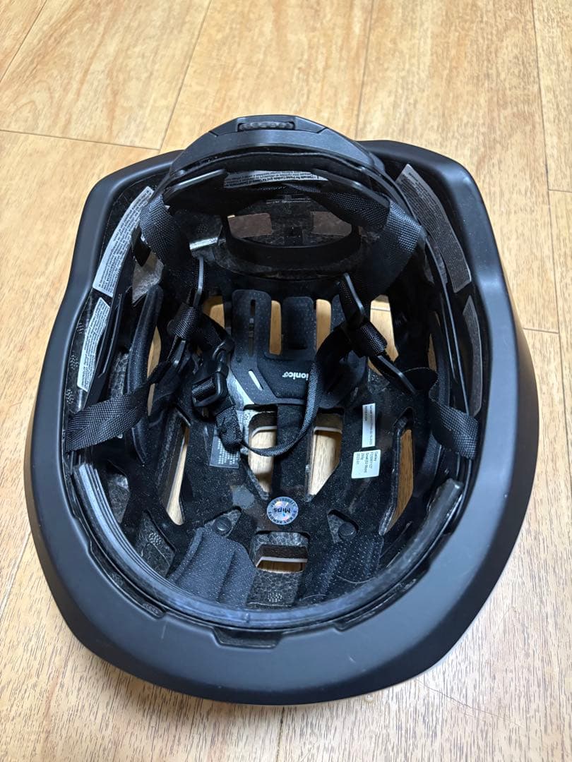 OAKLEY ARO3 ENDURANCE Sサイズ MIPS搭載 ヘルメット