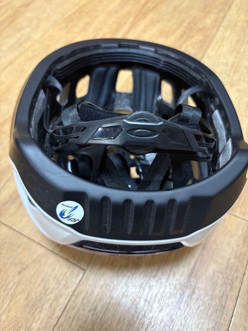 OAKLEY ARO3 ENDURANCE Sサイズ MIPS搭載 ヘルメット