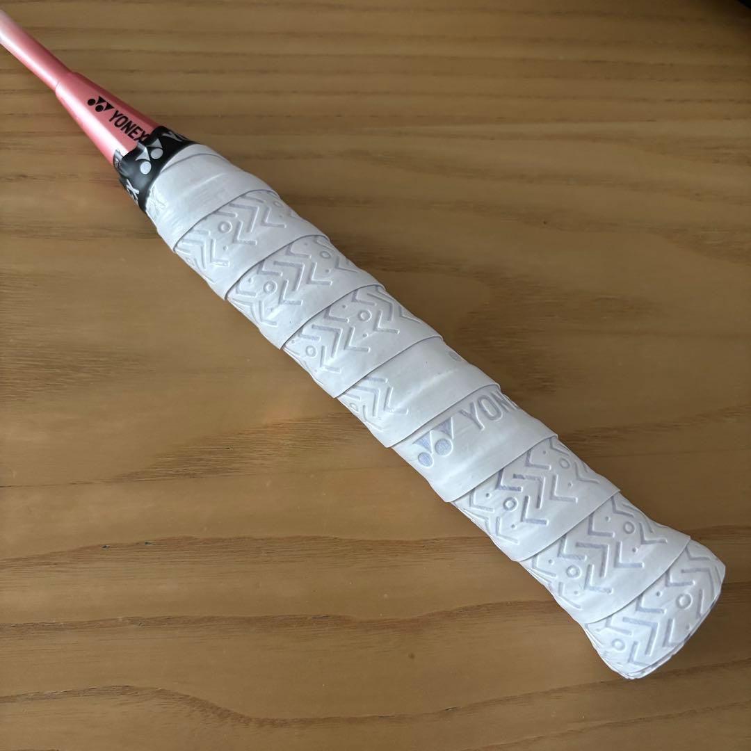 ☆未使用品☆ YONEX ヨネックス アストロクス 01 アビリティ 4U5