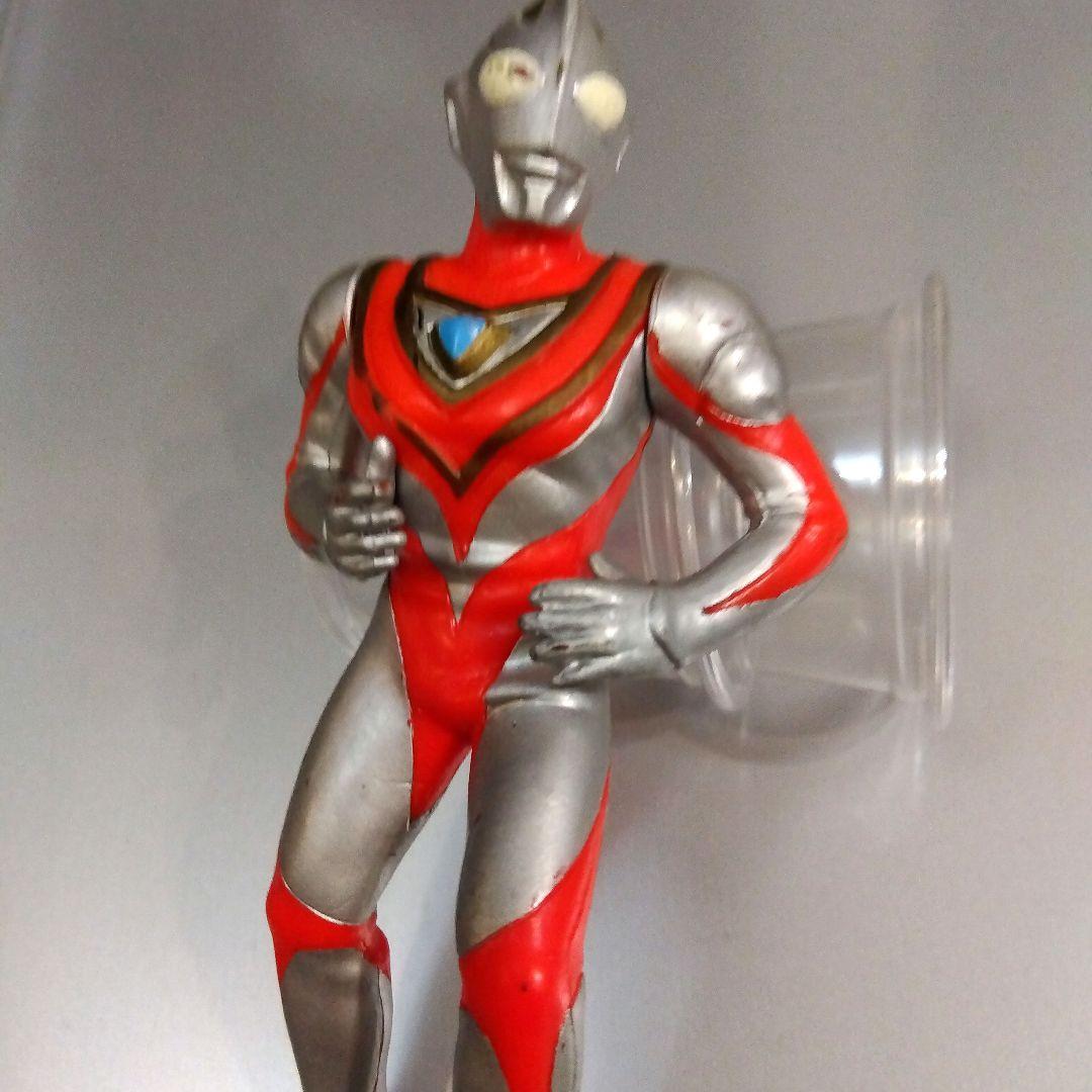 古い倉庫蔵出し骨董品　当時物　ウルトラマン12cm　1998円谷プロダクション