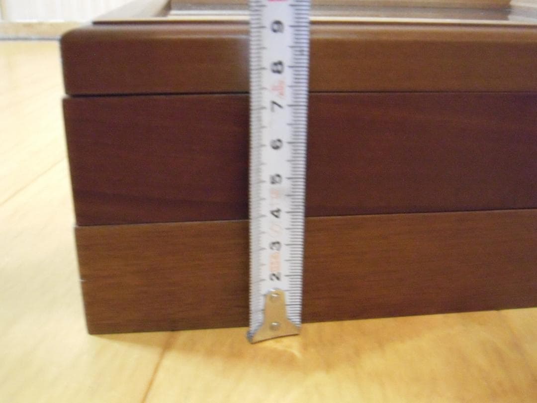 【中古】上質木製ディスプレイ ショーケース ２段重ね ガラス蓋 ３０cm角