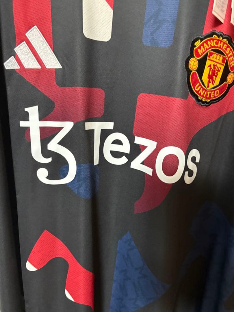 【新品タグ付き】24/25 マンチェスターユナイテッド　プレマッチシャツ　2xl