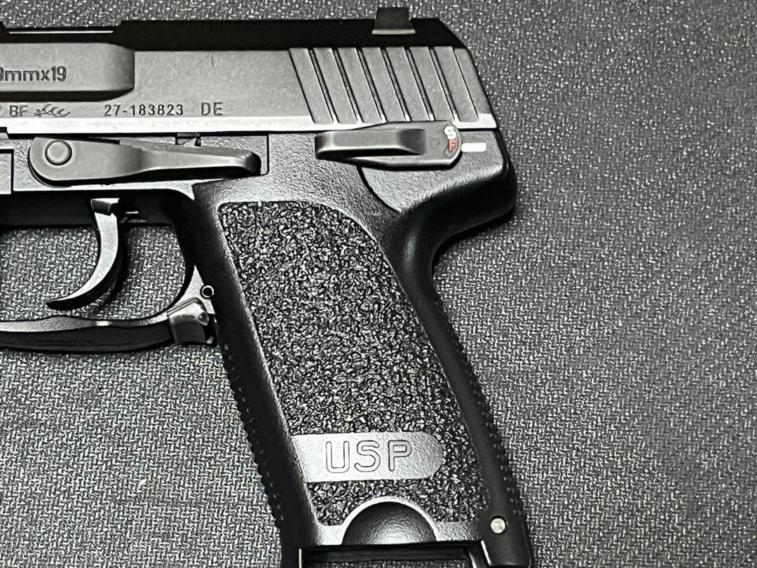 東京マルイ製ガスブローバックガン USP COMPACT