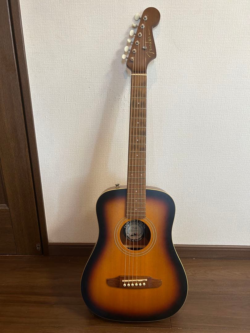 Fender redondo ミニアコースティックギター