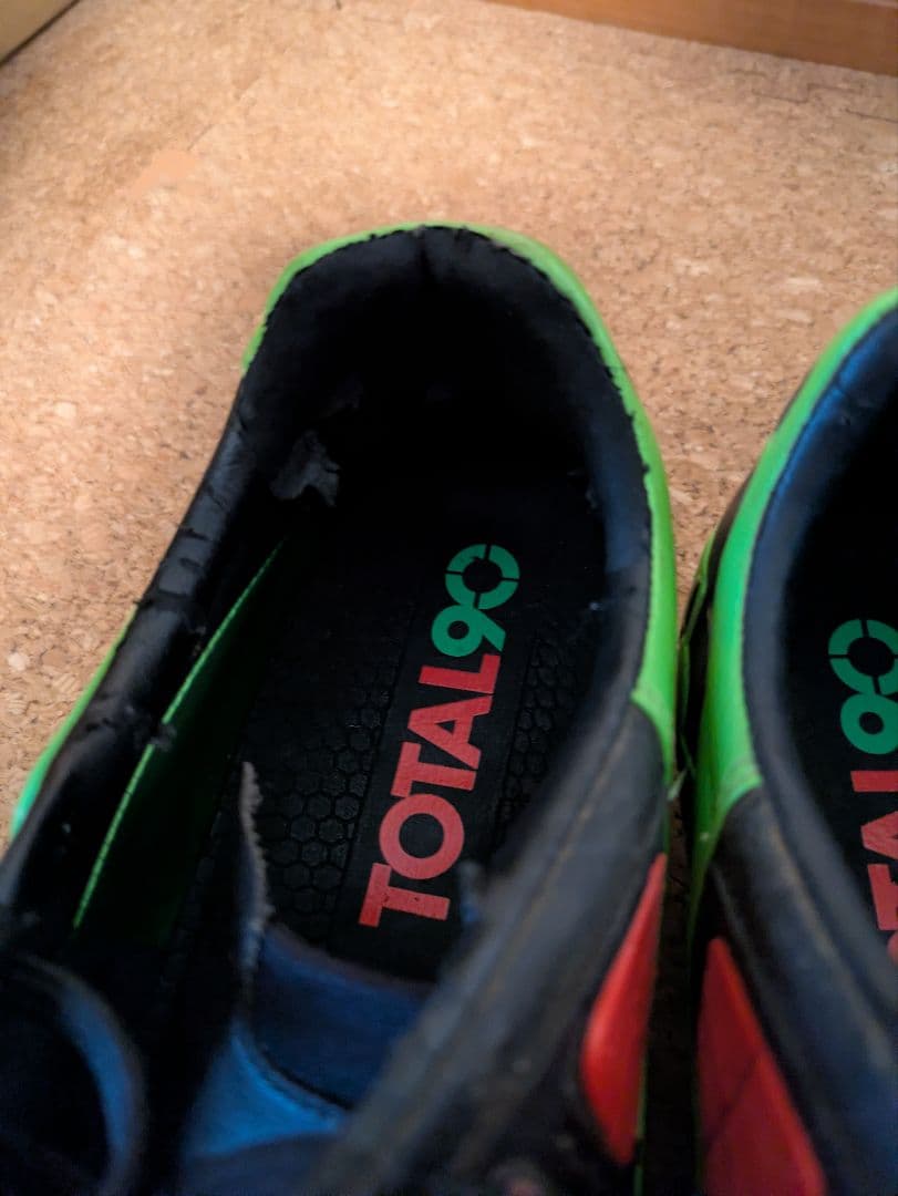 NIKE TOTAL 90 サッカーシューズ