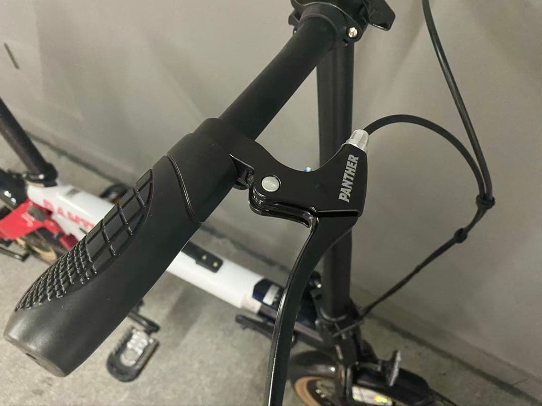 16インチ 軽量アルミPANTHER 三折りたたみ自転車 シングルスピード