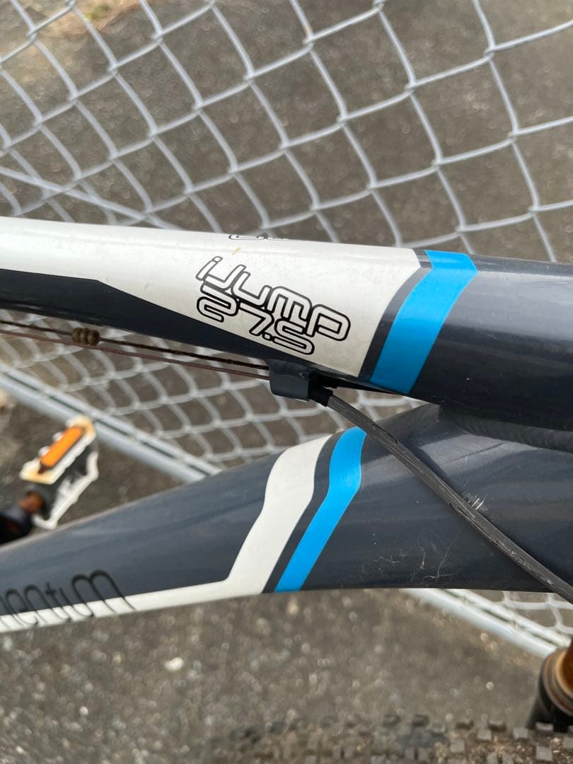 未整備　momentum iJUMP 27.5 i jump MTB
