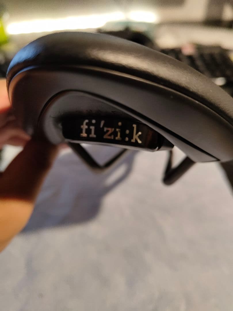 パーツ fi'zi:k ARIONE R3
