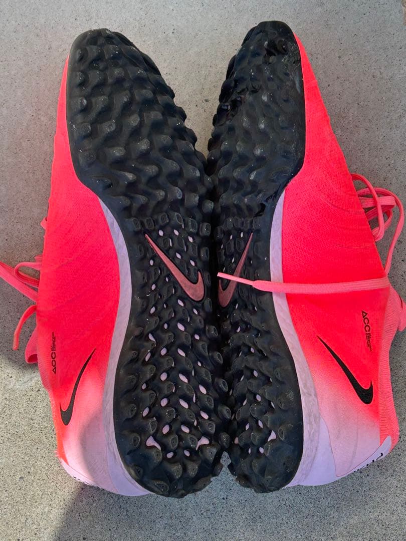 Nike ファントムGX2 TF