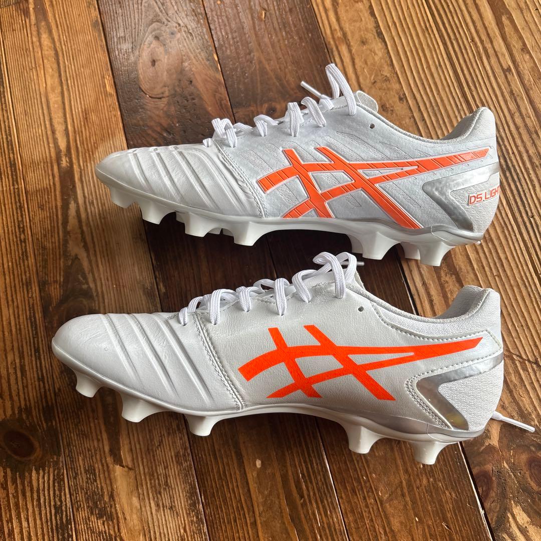 サッカースパイク　asics 26cm